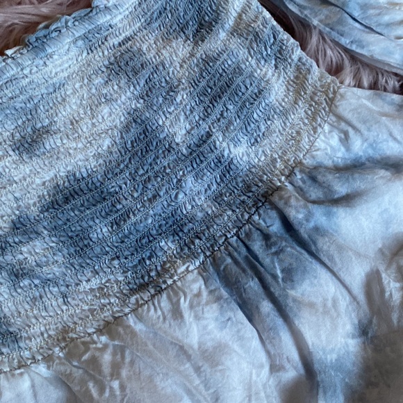 AMERICAN EAGLE TIE-DYE BISHOP SLEEVED PEPLUM TOP - Picture 5 of 7